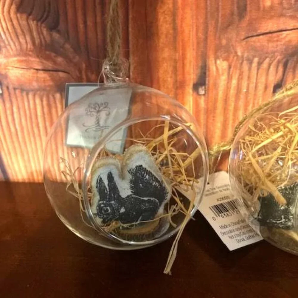 Decorative Glass Hanging Animal Ornaments Set of 2 hedgehog and‎ squirrel